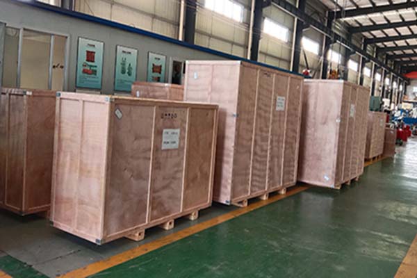 wooden cast packing