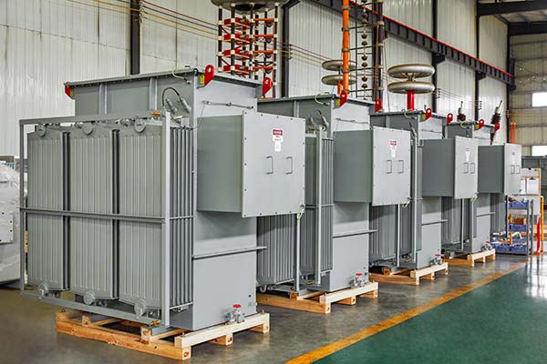 How Weather Conditions Affect the Performance of an Oil-Immersed Transformer